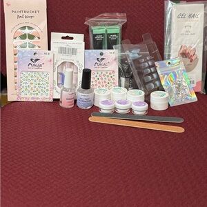 Nail Art Kit with Gel Polish and Accessories